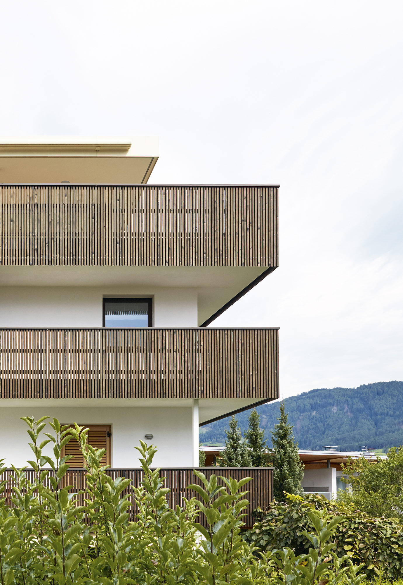  Balkon, Holz, Aufstockung, Bestand, Reischach, Holzfassade, Energetische Sanierung, Klimahaus 